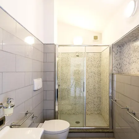 וילה Miralago By Interhome טרוויניאנו רומאנו